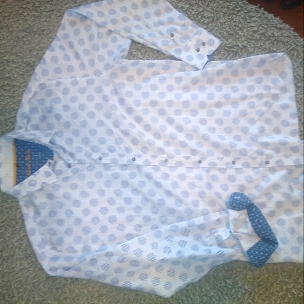 Men's XL collared long sleeve shirt